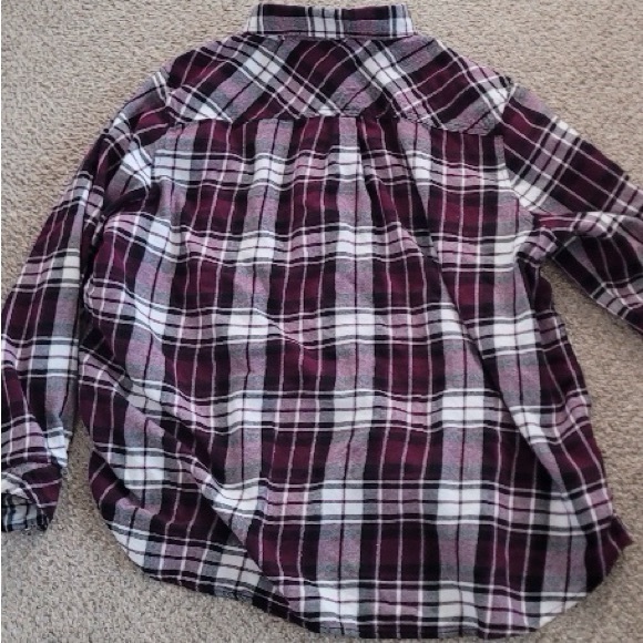 Well Worn Burgundy and White Plaid Button-Down Shirt - Picture 3 of 7